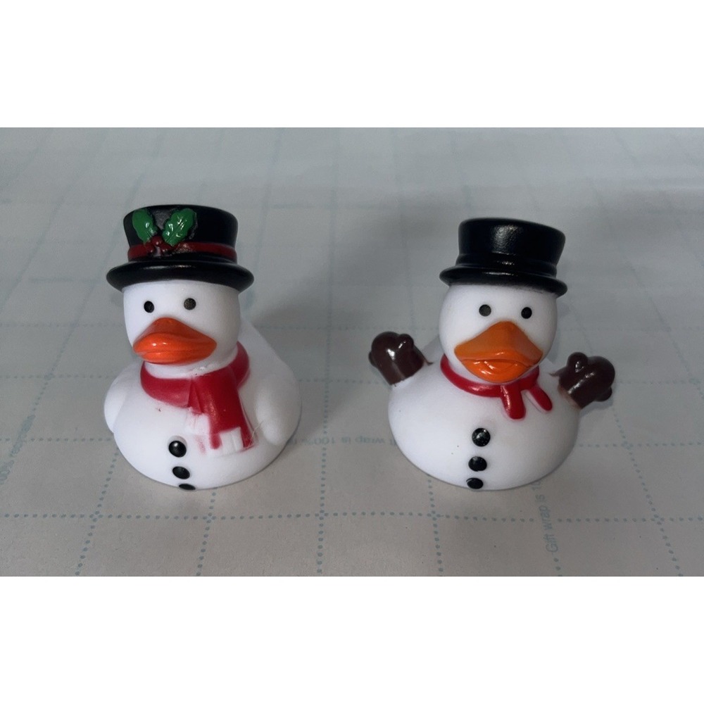 Set‎ of 2 Rubber Snowman Duck 2" Collectibles